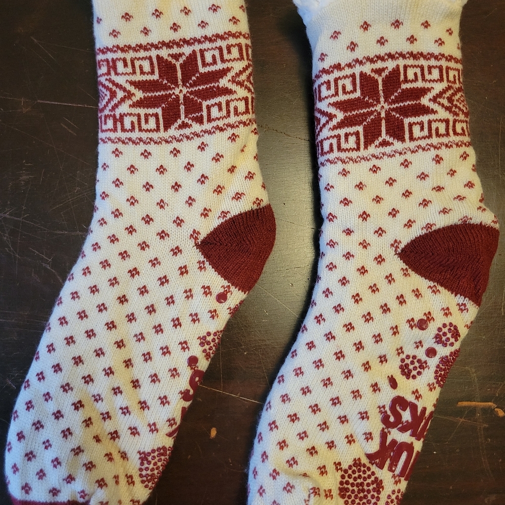 Burgundy and white Muk Luk Socks